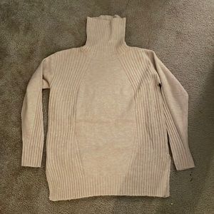 Women turtleneck S/M. Brand: Bécool